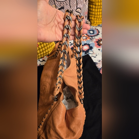 Beautiful Gently used Chanel bag with Chain detailed Straps! - Picture 12 of 16